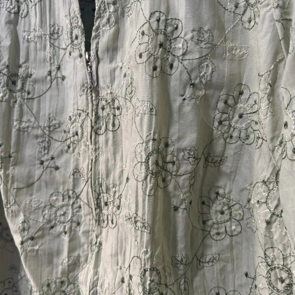 Tradition Country collection light green ladies zip up shirt with embroidery - Picture 2 of 5